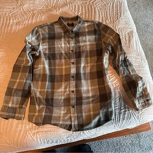 Oakley Brown Plaid Casual Button-Down Shirt